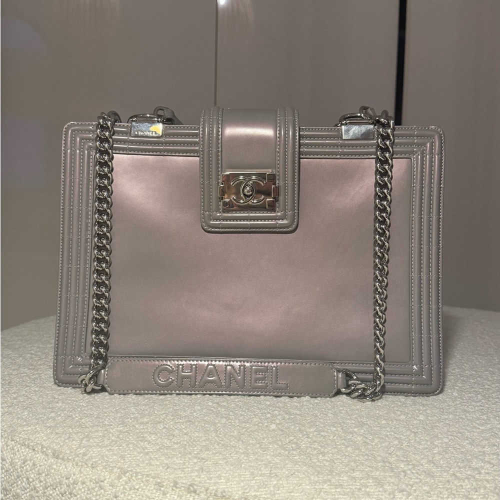 Chanel Silver Transparent Shoulder Bag with Chain Strap